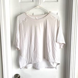 Lululemon t shirt